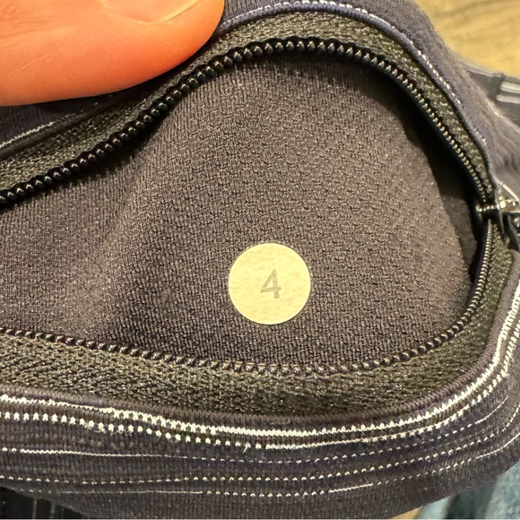 Lulu cropped leggings - Picture 3 of 3